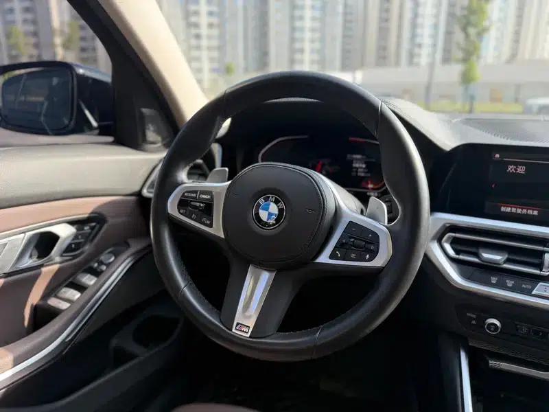 2021 BMW 3 Series 325Li M Sport Shadow Edition — миниатюра 13
