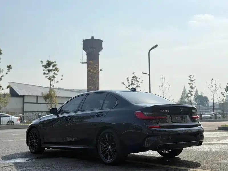2021 BMW 3 Series 325Li M Sport Shadow Edition — миниатюра 4