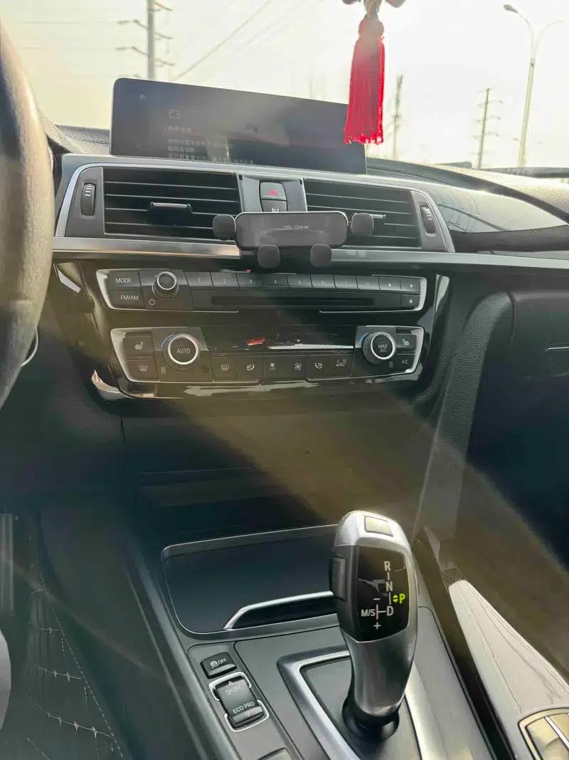 BMW 3 Series 2019 320Li Fashion Edition — миниатюра 16