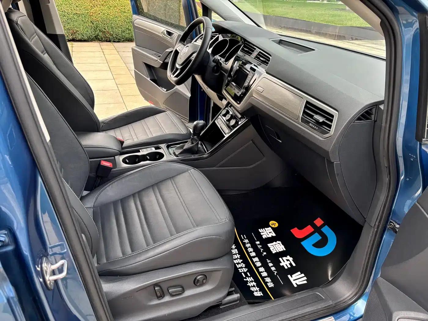 2016 Touran L 280TSI DSG Luxury Edition — миниатюра 12