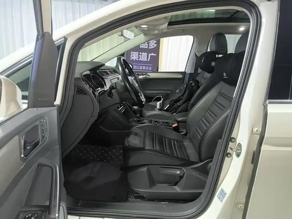 2018 Touran L 280TSI DSG Cross Edition 7-seater National V emission standard — миниатюра 15