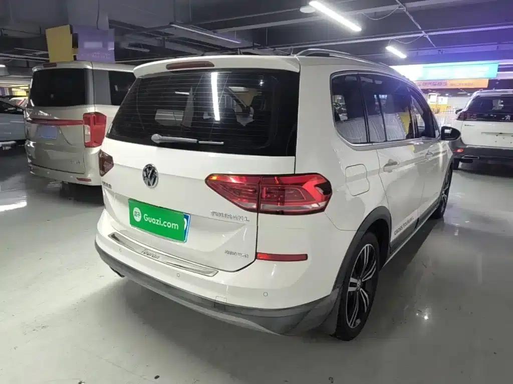 2018 Touran L 280TSI DSG Cross Edition 7-seater National V emission standard — миниатюра 7