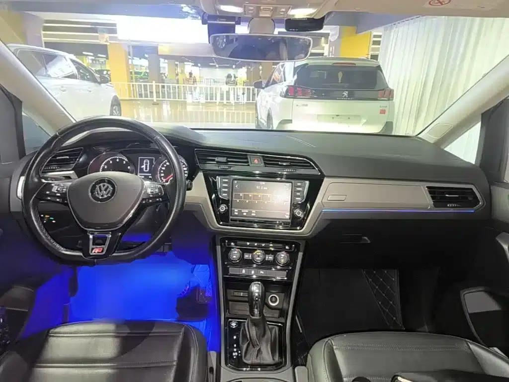2018 Touran L 280TSI DSG Cross Edition 7-seater National V emission standard — миниатюра 10