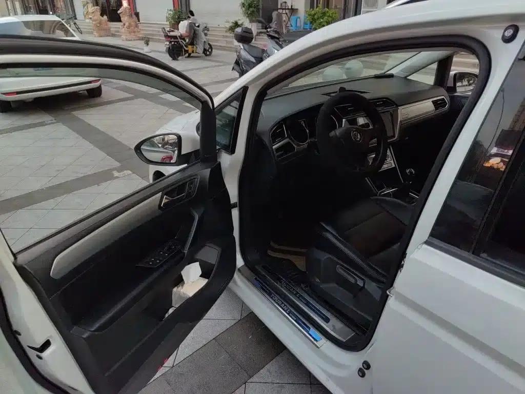 2016 Touran L 280TSI Manual Fashion Edition — миниатюра 14