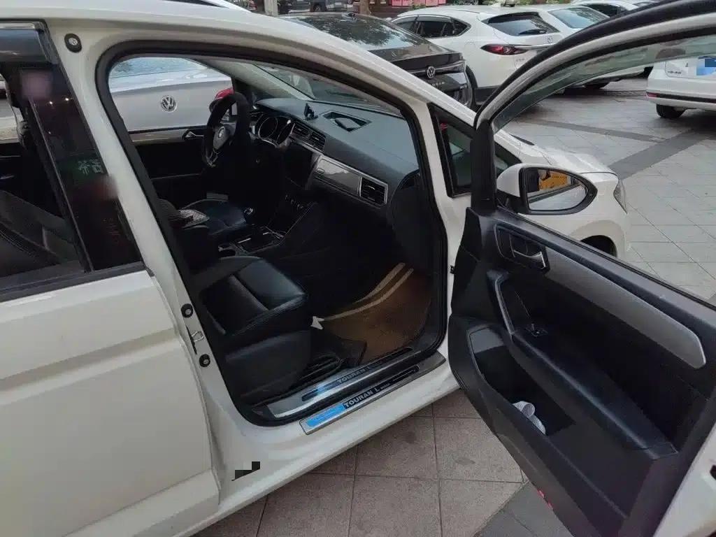 2016 Touran L 280TSI Manual Fashion Edition — миниатюра 20