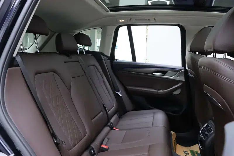 BMW X3 2023 xDrive30i Luxury M Sport Package — миниатюра 28