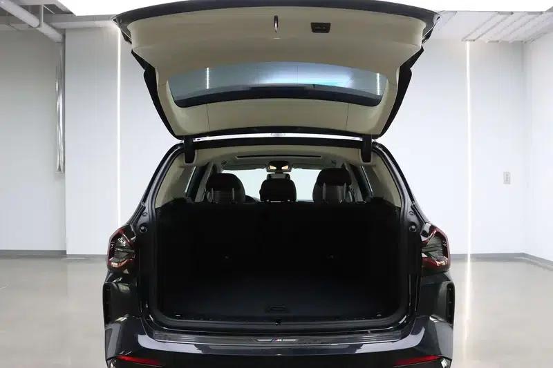 BMW X3 2023 xDrive30i Luxury M Sport Package — миниатюра 30