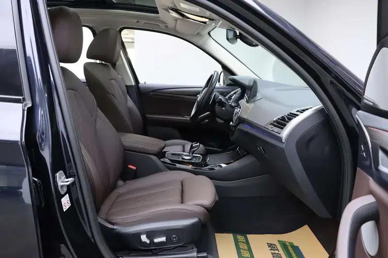 BMW X3 2023 xDrive30i Luxury M Sport Package — миниатюра 33