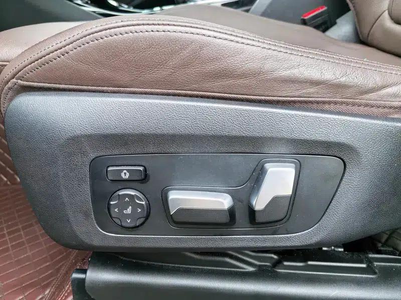 BMW X3 2020 xDrive28i Luxury Package — миниатюра 22