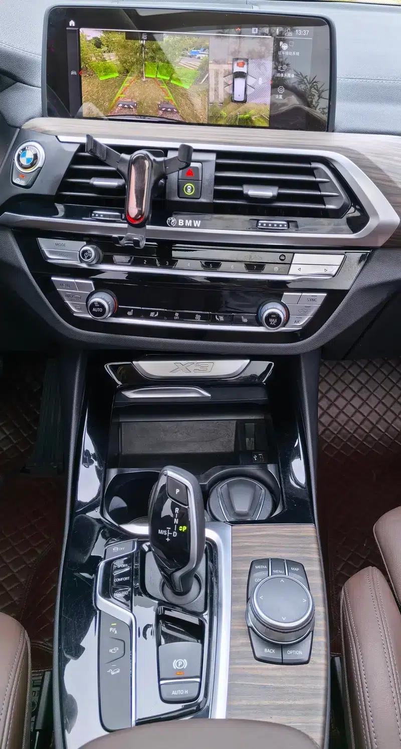 BMW X3 2020 xDrive28i Luxury Package — миниатюра 9