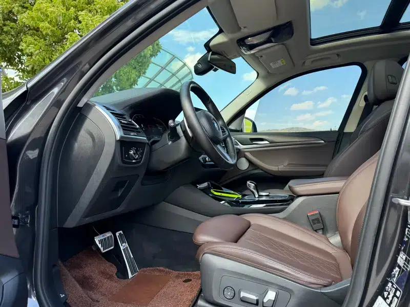 BMW X3 2022 xDrive30i Leading Edition M Sport Package — миниатюра 18