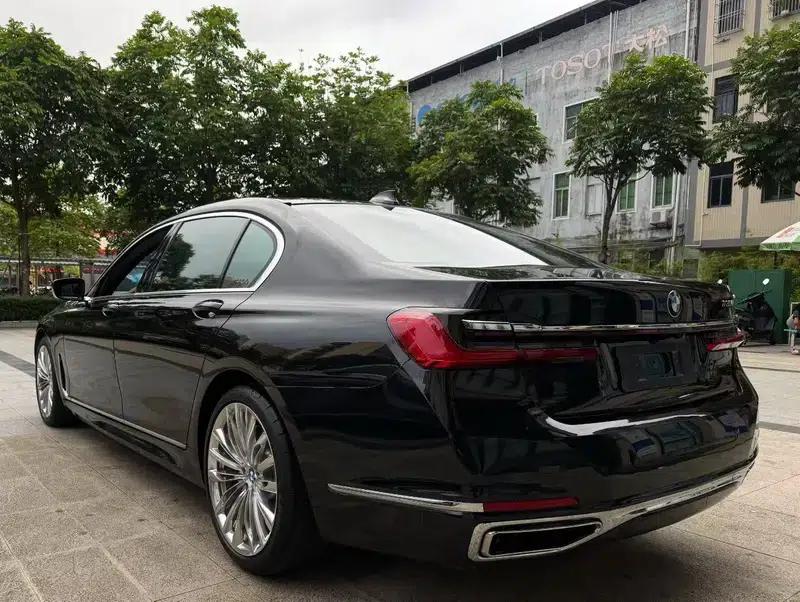 2018 BMW 7 Series 730Li Leading Edition M Sport Package — миниатюра 5