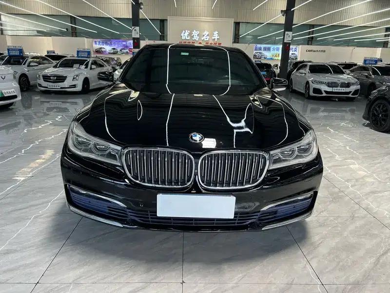 2017 BMW 7 Series 730Li Luxury — миниатюра 2