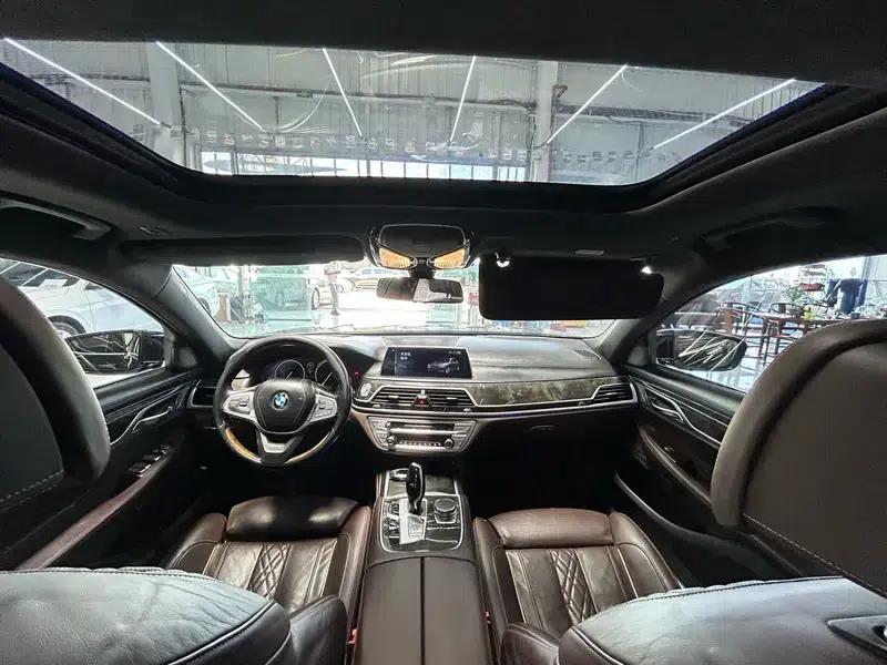 2017 BMW 7 Series 730Li Luxury — миниатюра 11