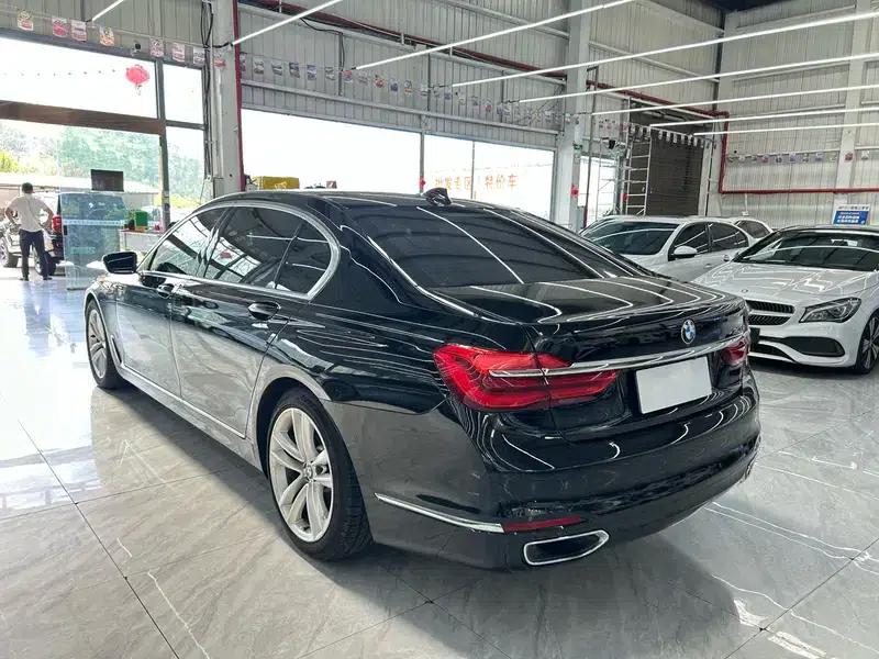 2017 BMW 7 Series 730Li Luxury — миниатюра 4