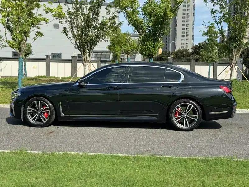 2021 BMW 7 Series 730Li Luxury Package — миниатюра 3