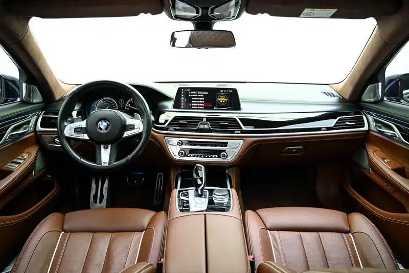 2018 BMW 7 Series 740Li xDrive Luxury M Sport Package — миниатюра 14