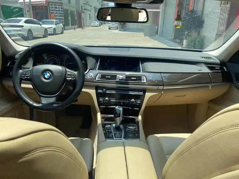 2013 BMW 7 Series 730Li Luxury — миниатюра 6
