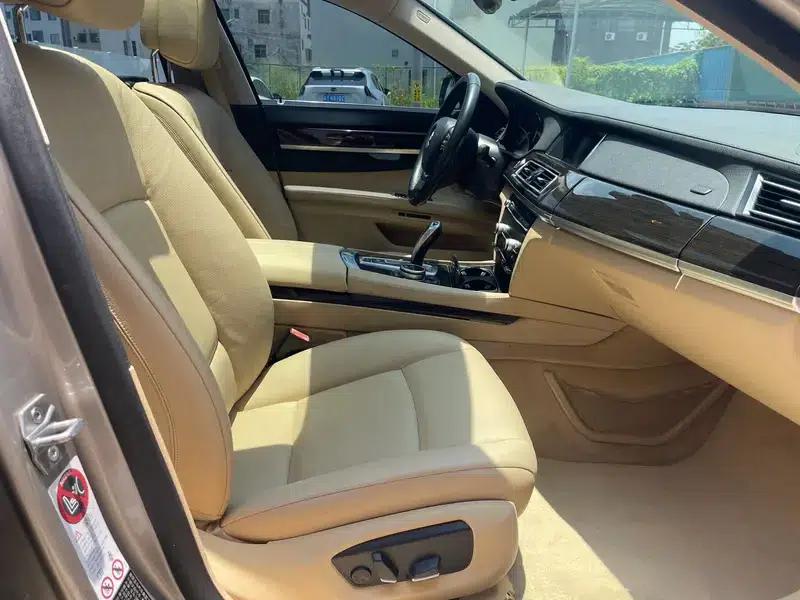 2013 BMW 7 Series 730Li Luxury — миниатюра 9