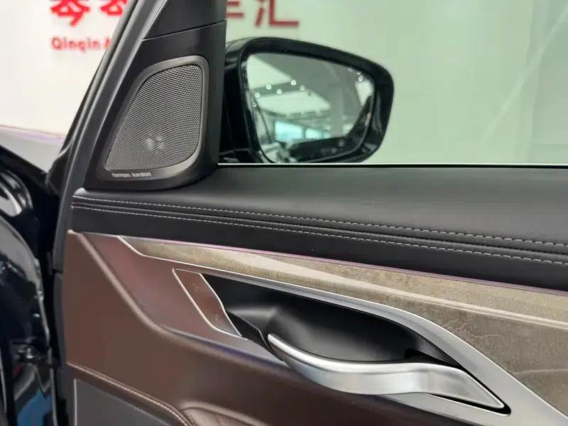 2021 BMW 7 Series 740Li Leading Luxury Package — миниатюра 13