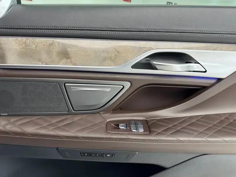 2021 BMW 7 Series 740Li Leading Luxury Package — миниатюра 18