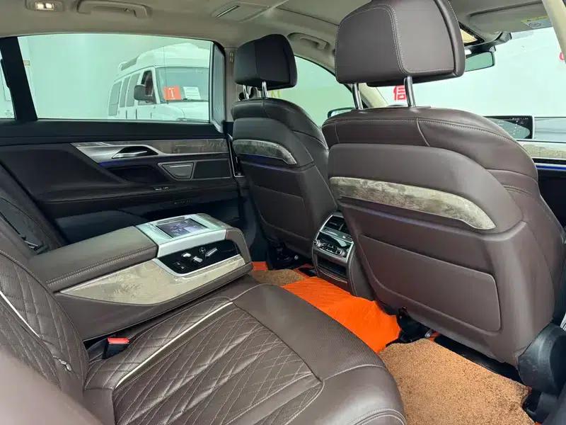 2021 BMW 7 Series 740Li Leading Luxury Package — миниатюра 19