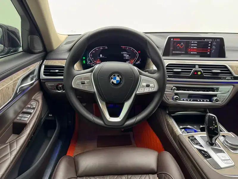 2021 BMW 7 Series 740Li Leading Luxury Package — миниатюра 23