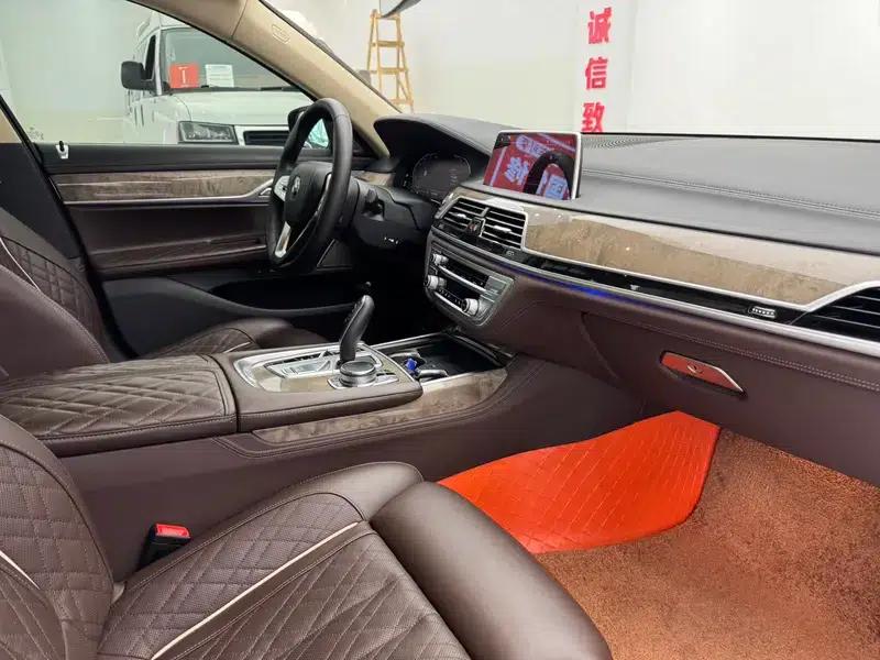 2021 BMW 7 Series 740Li Leading Luxury Package — миниатюра 34