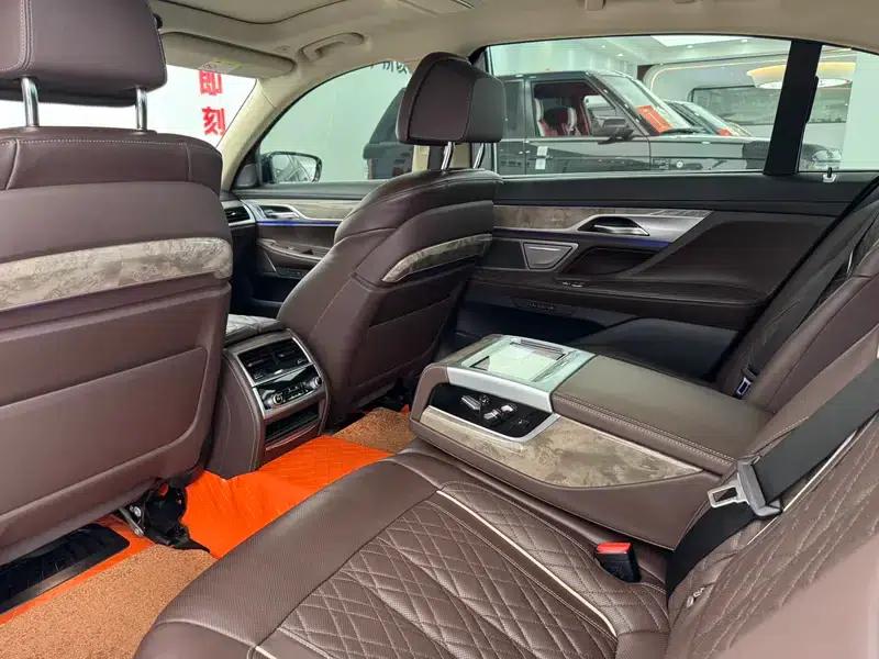 2021 BMW 7 Series 740Li Leading Luxury Package — миниатюра 35
