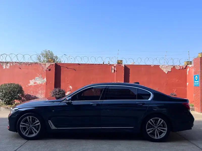 2018 BMW 7 Series 730Li Luxury M Sport Package — миниатюра 3