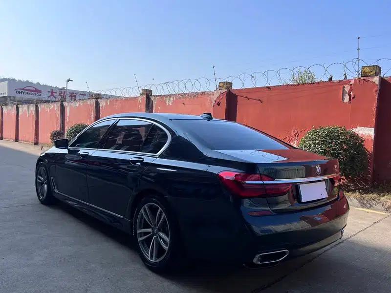 2018 BMW 7 Series 730Li Luxury M Sport Package — миниатюра 4