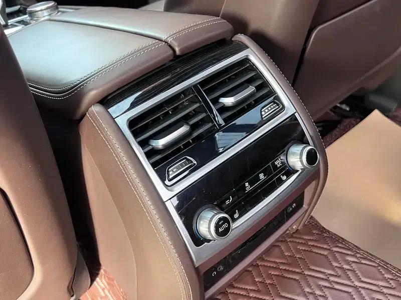 2018 BMW 7 Series 730Li Luxury M Sport Package — миниатюра 6