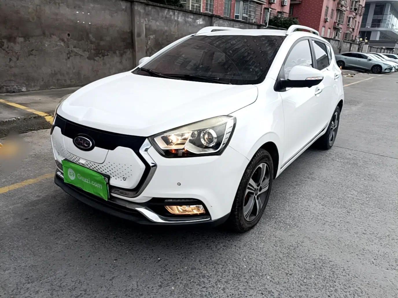 JAC Group iEV7S 2019 Luxury Smart Model — миниатюра 1