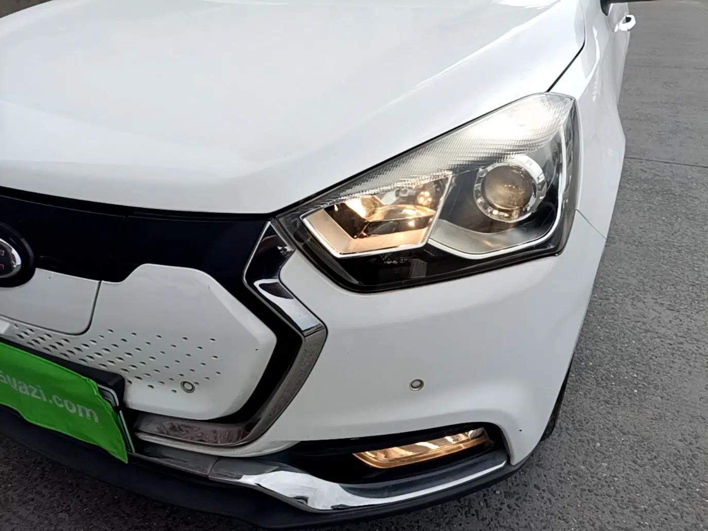 JAC Group iEV7S 2019 Luxury Smart Model — миниатюра 8