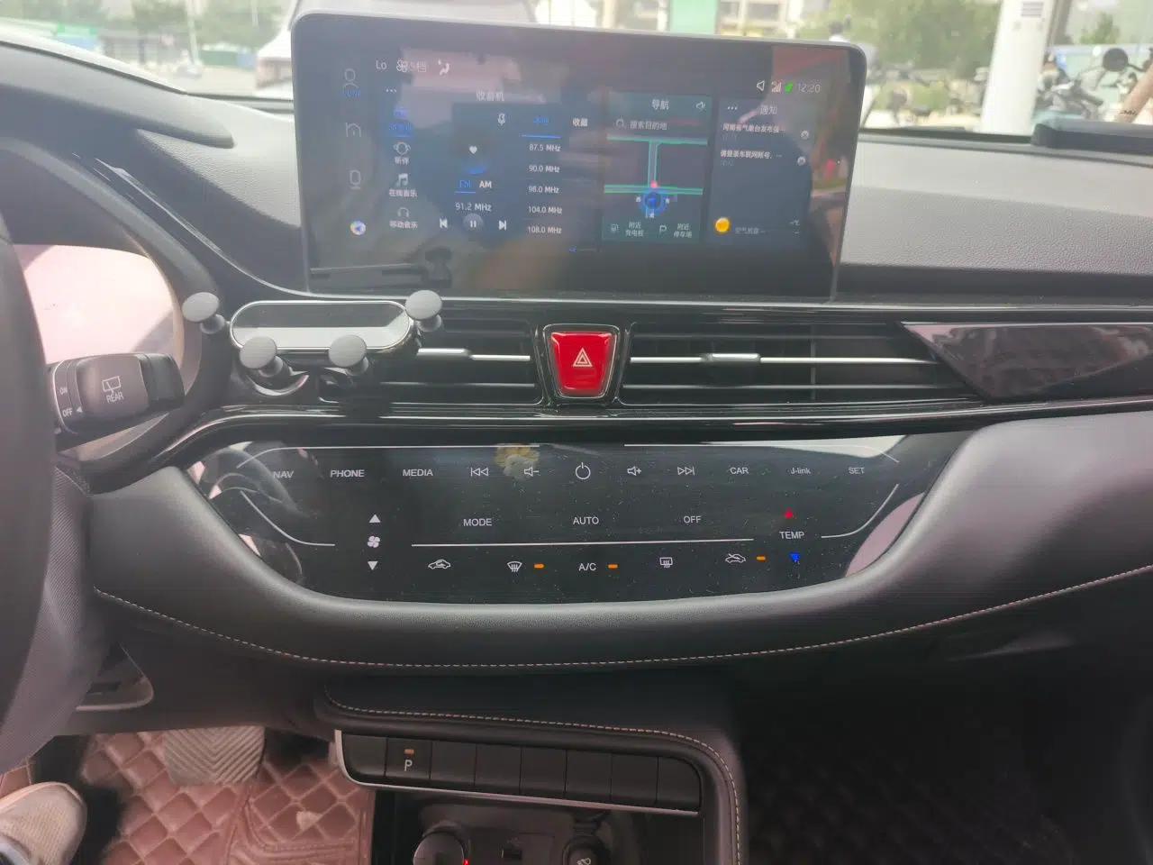 JAC Group iEVS4 2019 Luxury Model — миниатюра 13