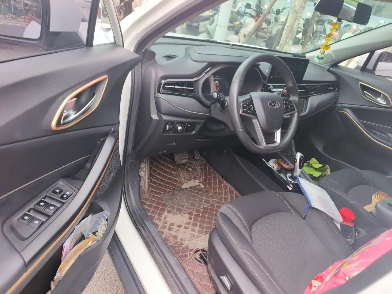 JAC Group iEVS4 2019 Luxury Model — миниатюра 16