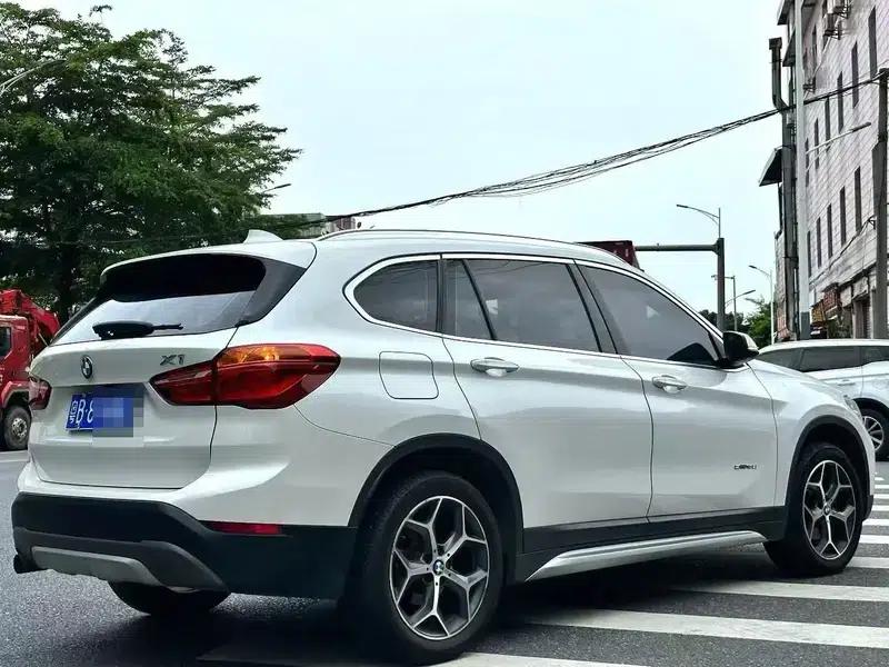 BMW X1 2016 sDrive18Li Luxury — миниатюра 6