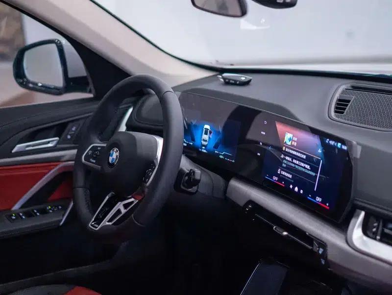 BMW X1 2025 sDrive25Li M Sport Package — миниатюра 17