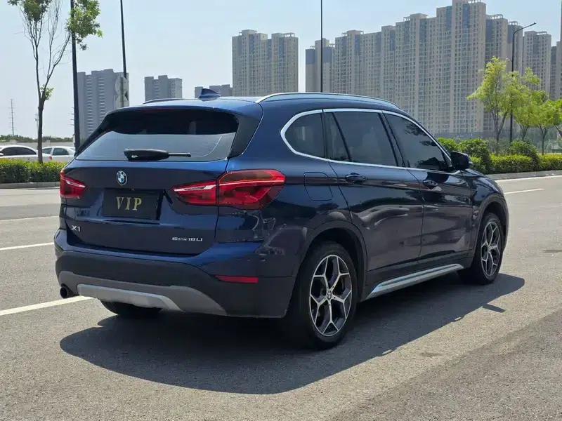 BMW X1 2019 sDrive18Li Premium — миниатюра 6