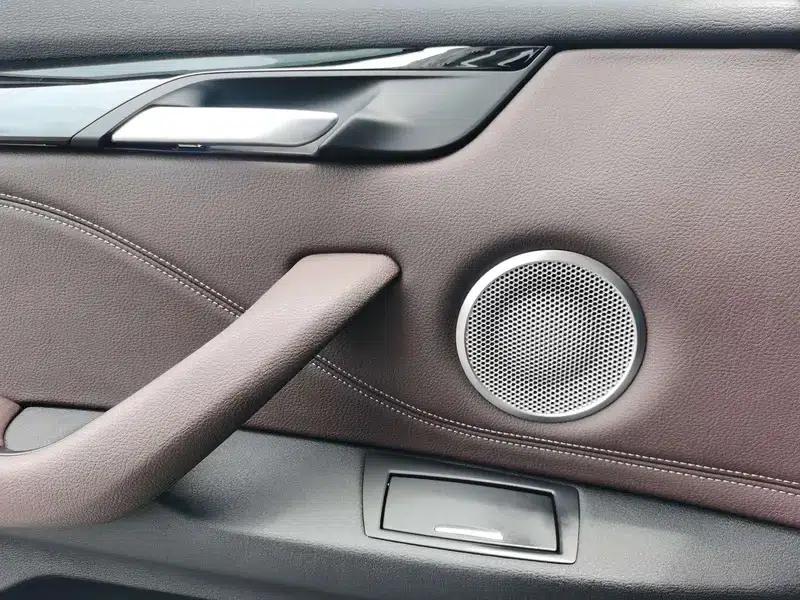BMW X1 2022 sDrive25Li Leading Edition — миниатюра 26
