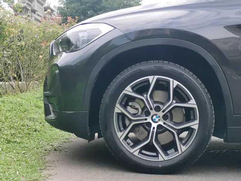 BMW X1 2022 sDrive25Li Leading Edition — миниатюра 8