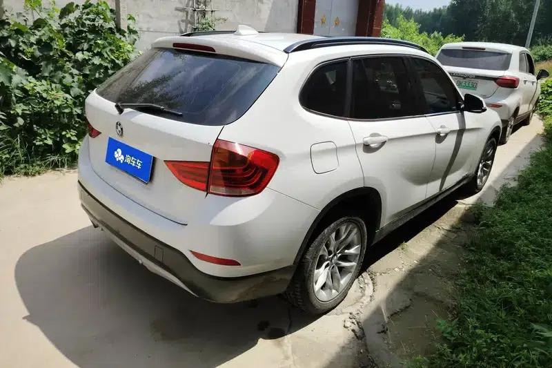 BMW X1 2014 sDrive18i Leading Edition — миниатюра 3