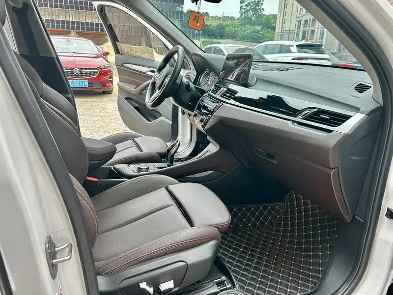 BMW X1 2021 Facelift sDrive25Li Leading Edition — миниатюра 7