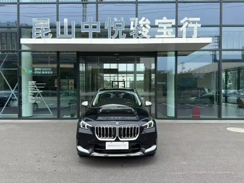 2023 BMW X1 sDrive25Li X Design Package — миниатюра 2