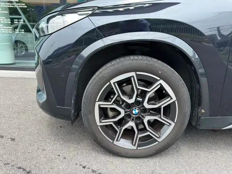 2023 BMW X1 sDrive25Li X Design Package — миниатюра 7