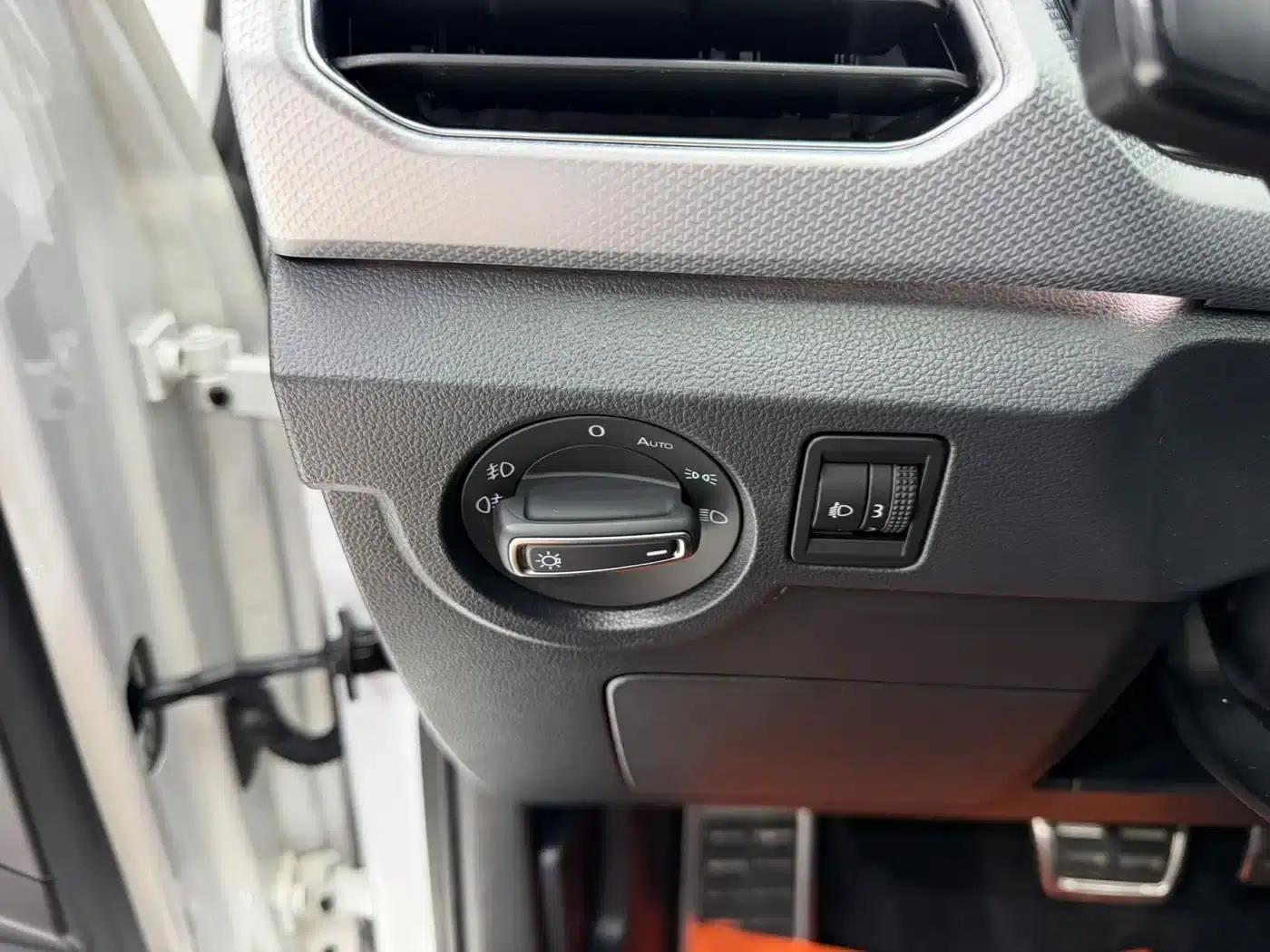 T-Cross 2021 280TSI DSG R-Line Smart Edition — миниатюра 9