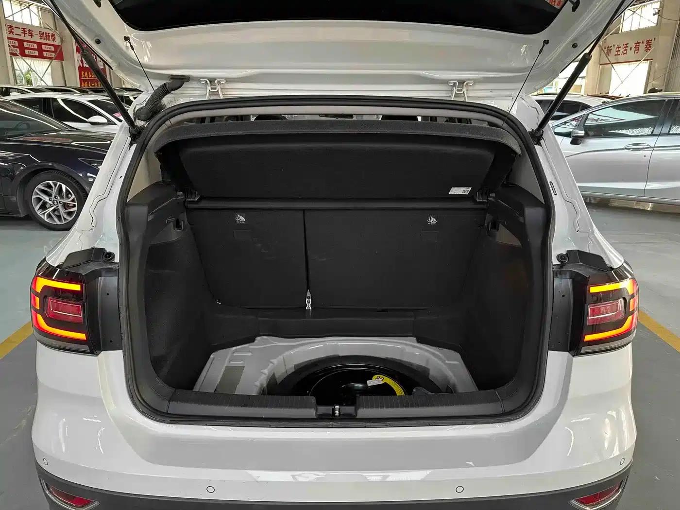2021 Volkswagen T-Cross 1.5L Automatic Smart Connect Edition — миниатюра 16