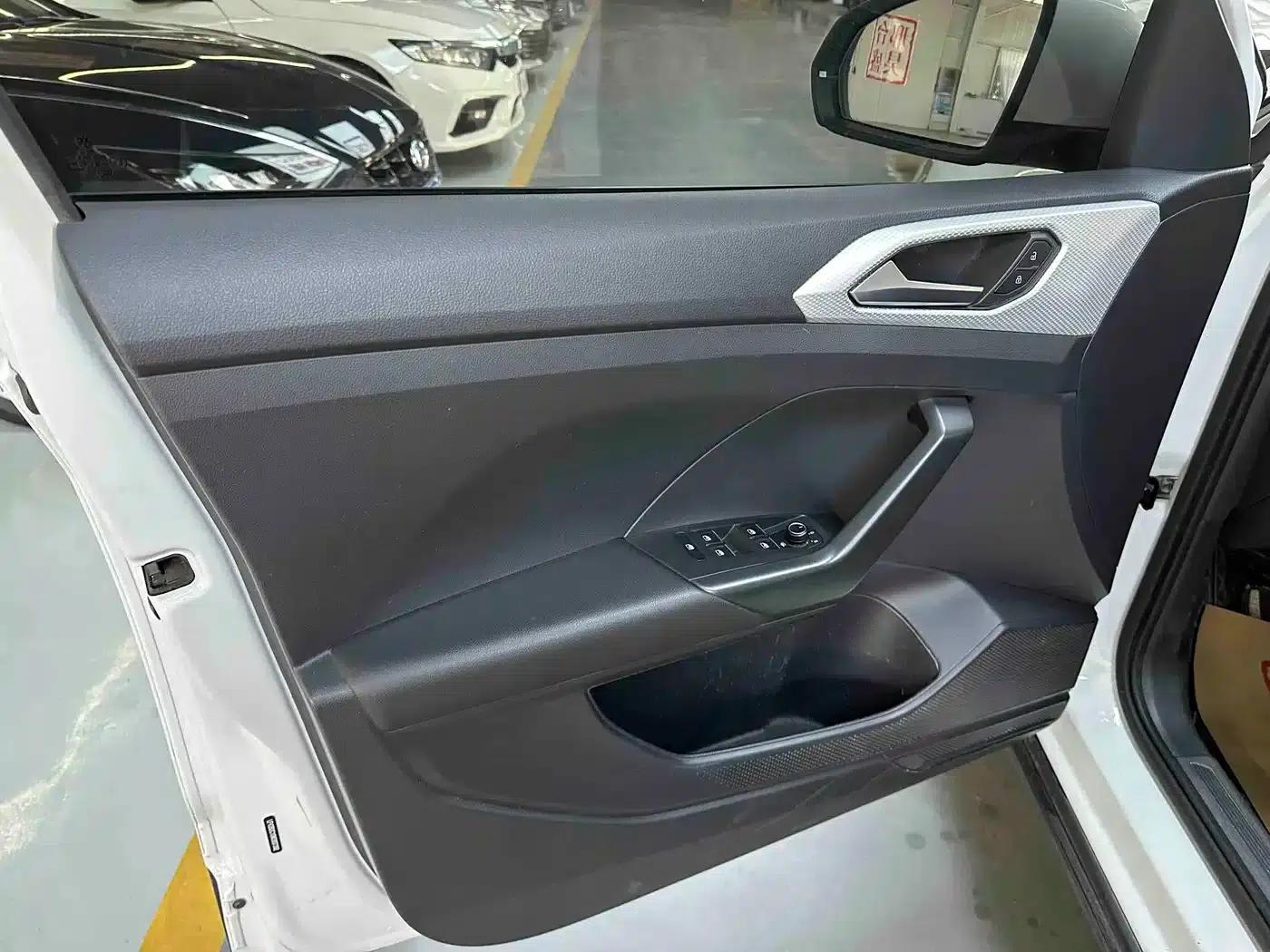 2021 Volkswagen T-Cross 1.5L Automatic Smart Connect Edition — миниатюра 8