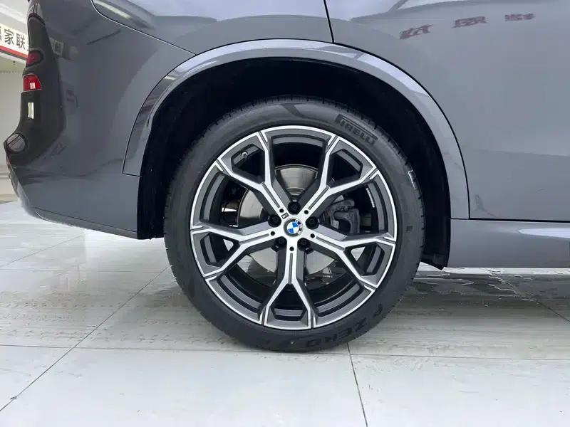 BMW X5 2022 xDrive 40Li M Sport Package — миниатюра 11