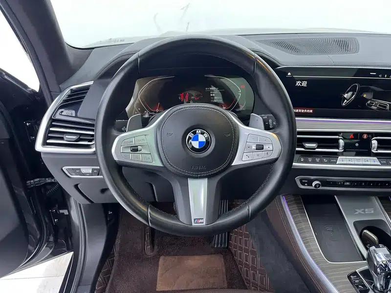 BMW X5 2022 xDrive 40Li M Sport Package — миниатюра 16